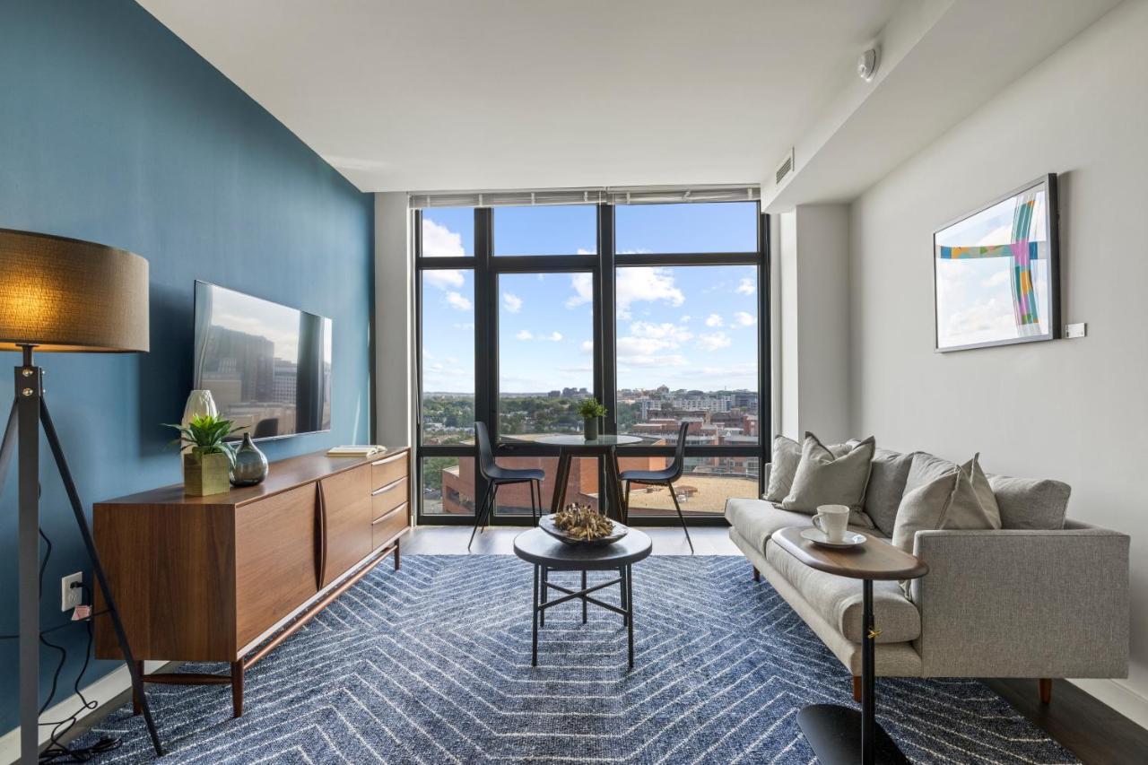 Hotel Placemakr Marymount Ballston *